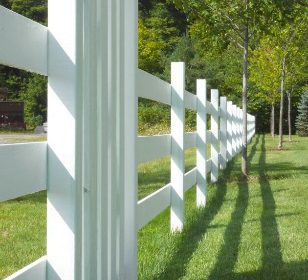 Clôture ranch PVC — Terrebonne